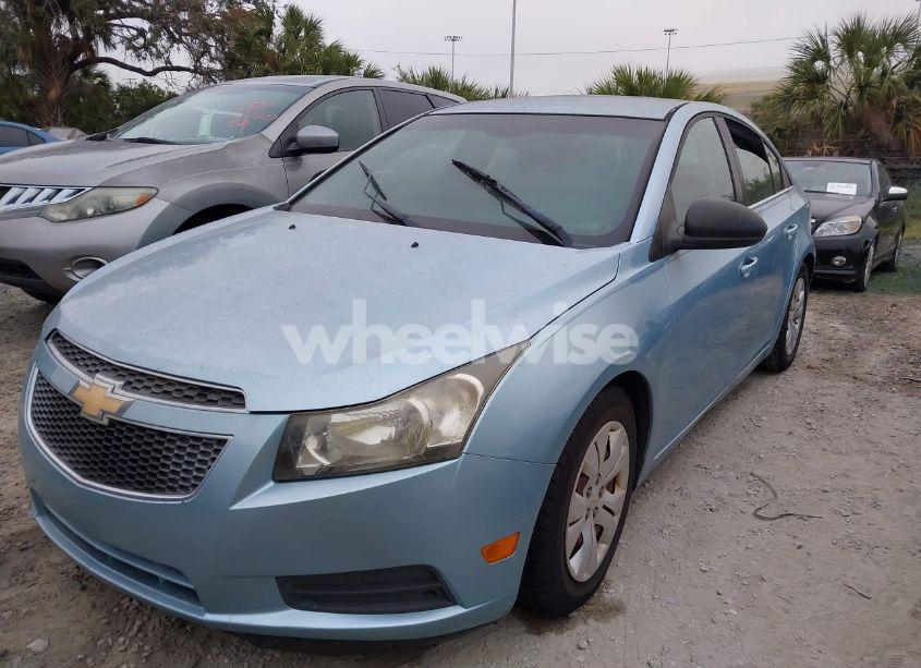 Photo 2 of 2012 Chevrolet Cruze LS (VIN 1G1PC5SH0C7307520)