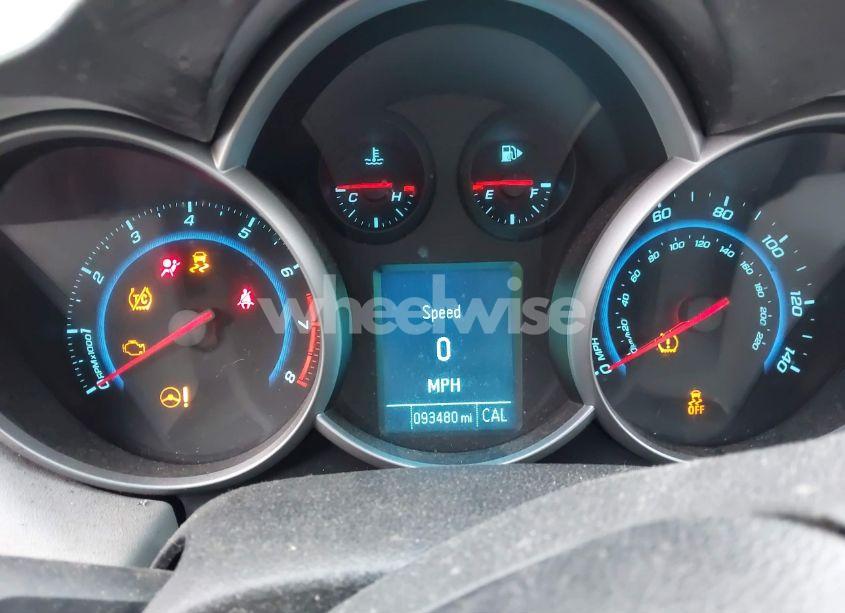 Photo 7 of 2012 Chevrolet Cruze LS (VIN 1G1PC5SH0C7307520)