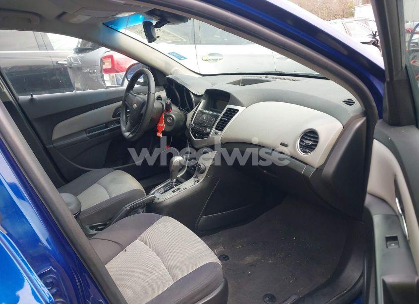 Photo 5 of 2012 Chevrolet Cruze LS (VIN 1G1PC5SH0C7312846)