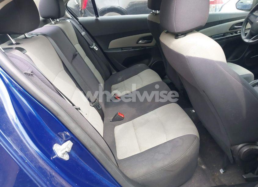 Photo 8 of 2012 Chevrolet Cruze LS (VIN 1G1PC5SH0C7312846)