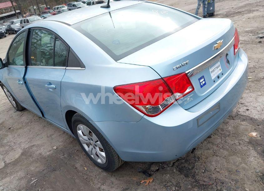 Photo 3 of 2012 Chevrolet Cruze LS (VIN 1G1PC5SH0C7330652)