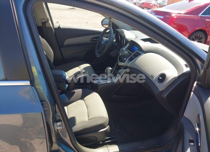 Photo 5 of 2012 Chevrolet Cruze LS (VIN 1G1PC5SH0C7359505)
