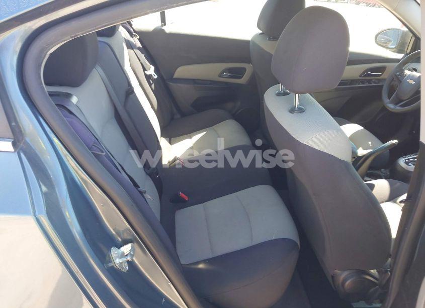 Photo 8 of 2012 Chevrolet Cruze LS (VIN 1G1PC5SH0C7359505)