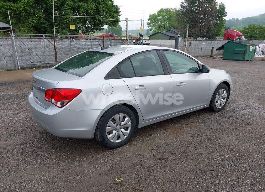 Photo 4 of 2016 Chevrolet Cruze LIMITED LS AUTO (VIN 1G1PC5SH0G7164705)