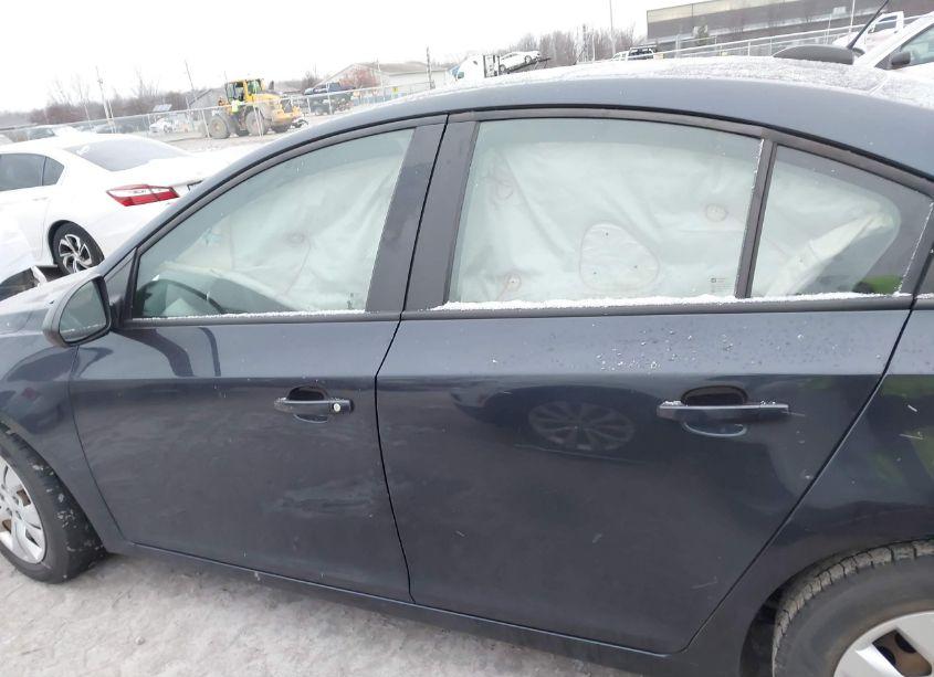 Photo 15 of 2016 Chevrolet Cruze LIMITED LS AUTO (VIN 1G1PC5SH0G7175588)
