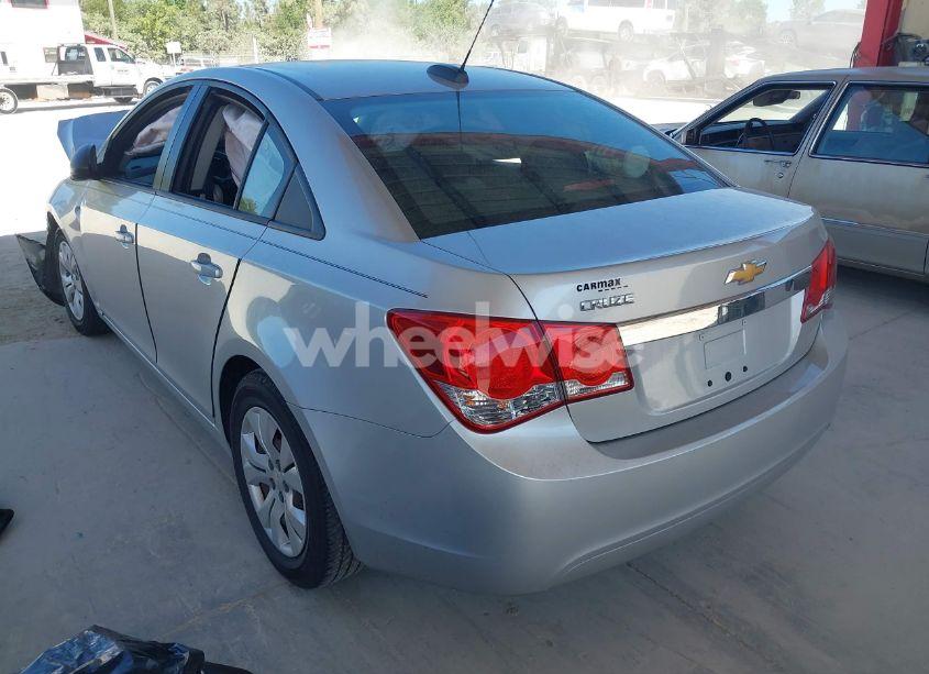 Photo 3 of 2016 Chevrolet Cruze LIMITED LS AUTO (VIN 1G1PC5SH0G7176756)