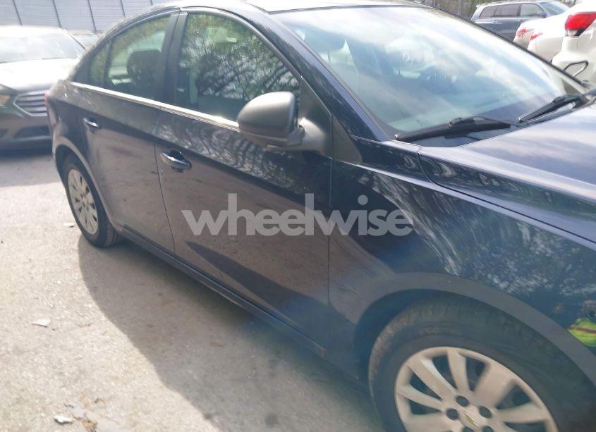 Photo 16 of 2011 Chevrolet Cruze LS (VIN 1G1PC5SH1B7179402)