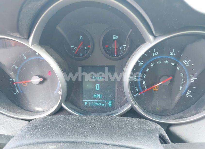 Photo 7 of 2012 Chevrolet Cruze LS (VIN 1G1PC5SH1C7129102)