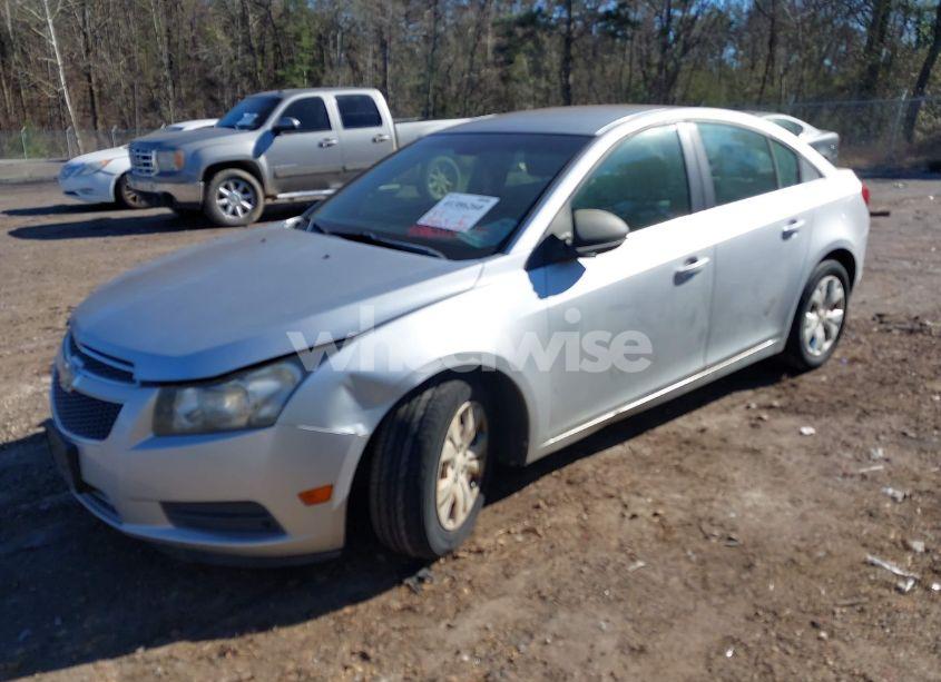 Photo 2 of 2012 Chevrolet Cruze LS (VIN 1G1PC5SH1C7169048)