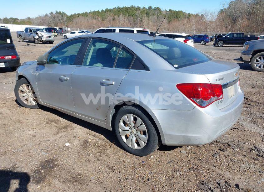 Photo 3 of 2012 Chevrolet Cruze LS (VIN 1G1PC5SH1C7169048)