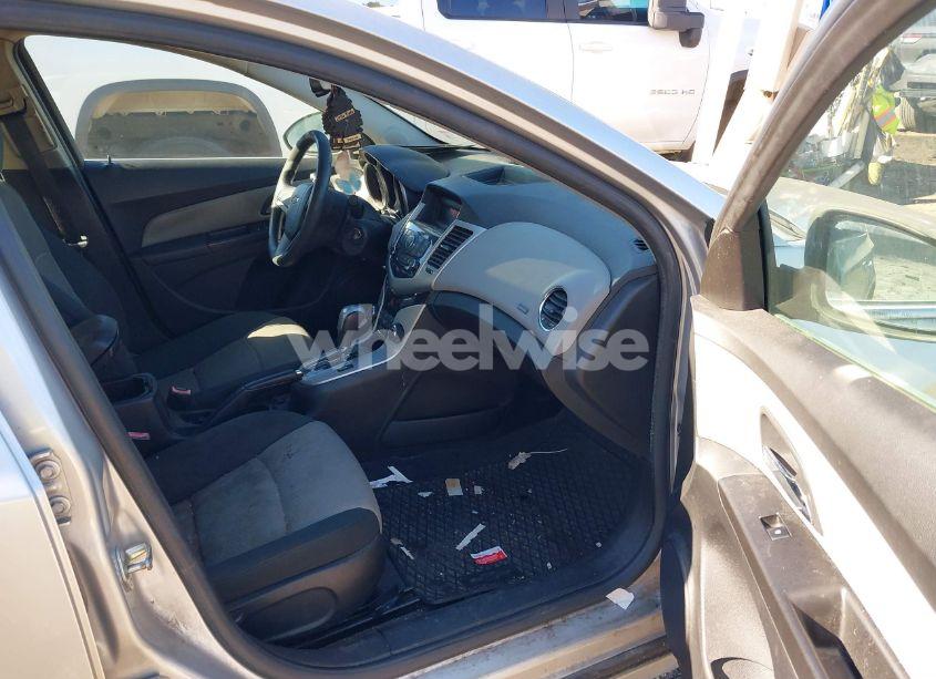 Photo 5 of 2012 Chevrolet Cruze LS (VIN 1G1PC5SH1C7169048)