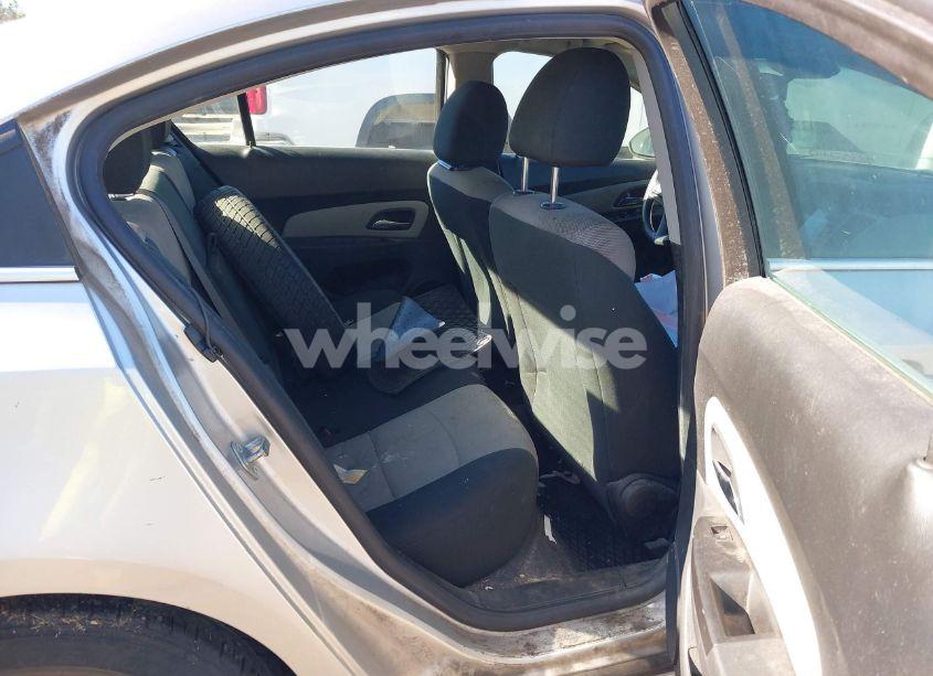 Photo 8 of 2012 Chevrolet Cruze LS (VIN 1G1PC5SH1C7169048)
