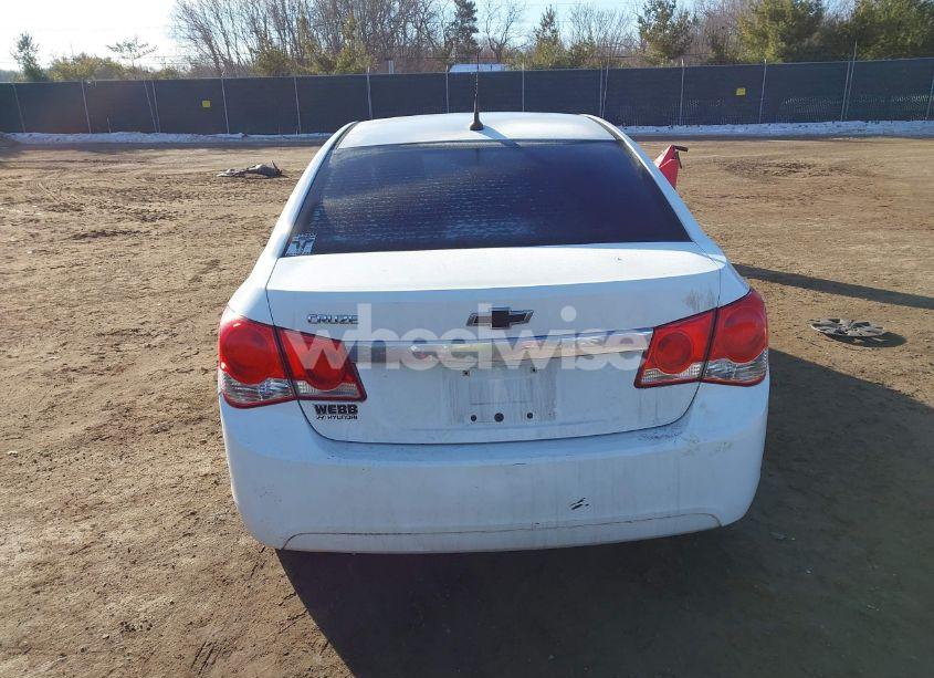 Photo 17 of 2012 Chevrolet Cruze LS (VIN 1G1PC5SH1C7176064)