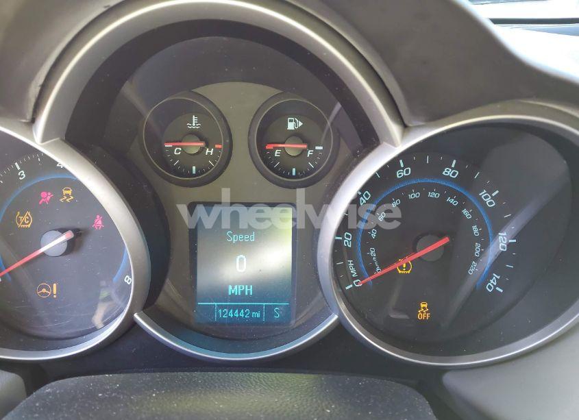 Photo 7 of 2012 Chevrolet Cruze LS (VIN 1G1PC5SH1C7176064)