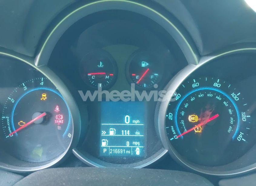 Photo 7 of 2012 Chevrolet Cruze LS (VIN 1G1PC5SH1C7210178)