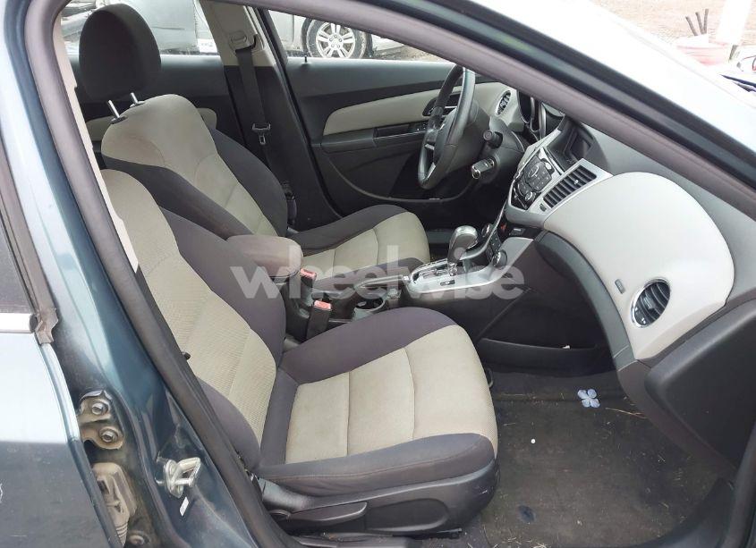 Photo 5 of 2012 Chevrolet Cruze LS (VIN 1G1PC5SH1C7300463)