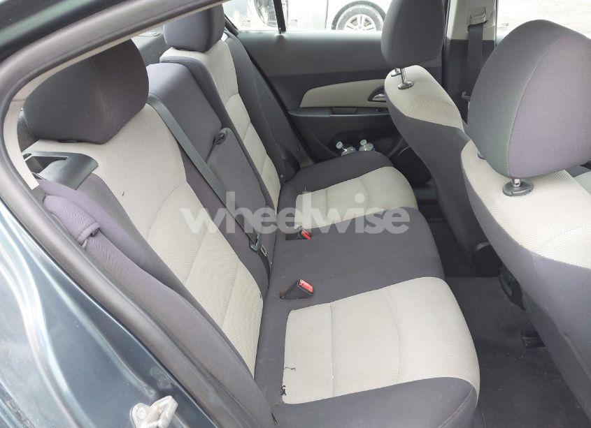 Photo 8 of 2012 Chevrolet Cruze LS (VIN 1G1PC5SH1C7300463)