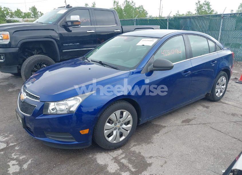 Photo 2 of 2012 Chevrolet Cruze LS (VIN 1G1PC5SH1C7400109)