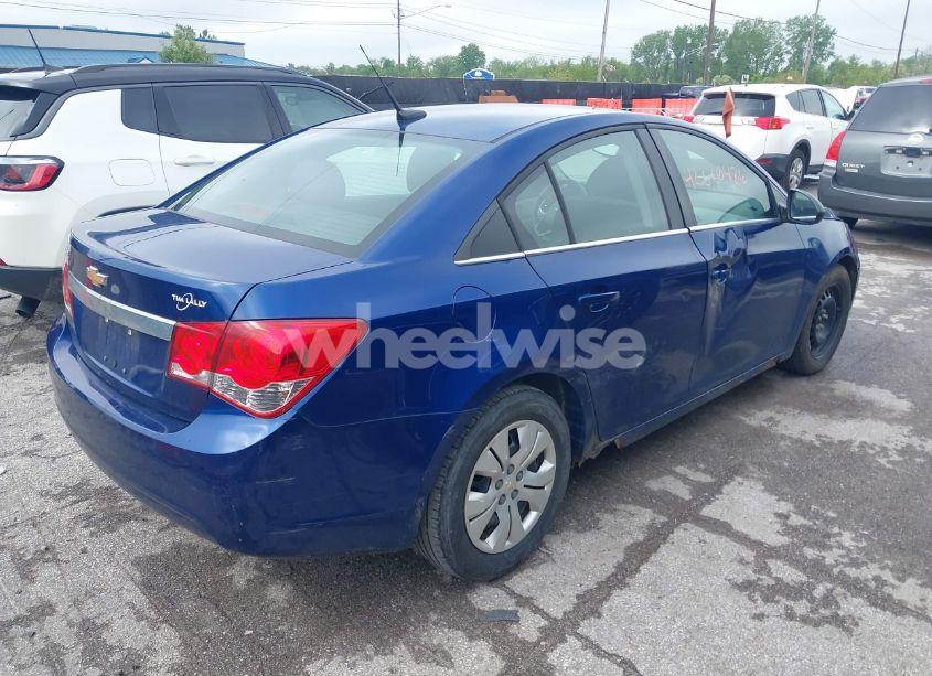 Photo 4 of 2012 Chevrolet Cruze LS (VIN 1G1PC5SH1C7400109)