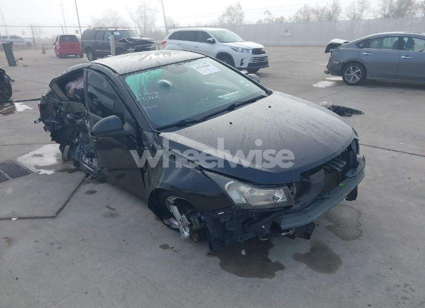 2016 Chevrolet Cruze LIMITED LS AUTO (VIN 1G1PC5SH1G7113830) main photo