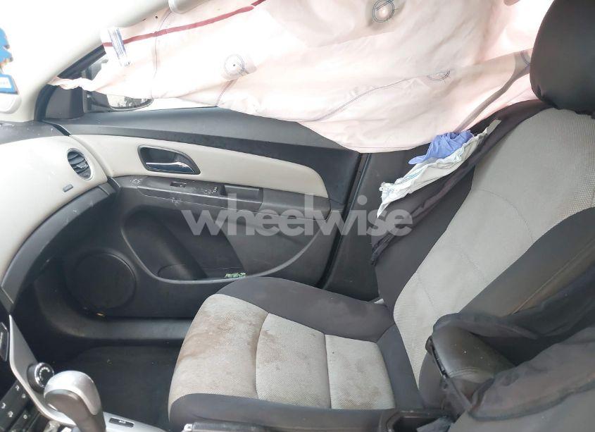 Photo 5 of 2016 Chevrolet Cruze LIMITED LS AUTO (VIN 1G1PC5SH1G7113830)