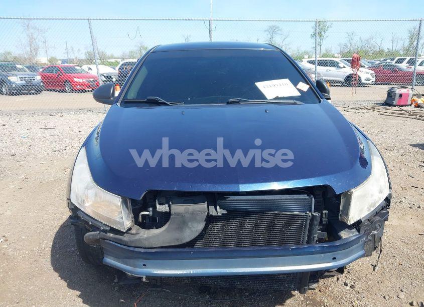 Photo 12 of 2011 Chevrolet Cruze LS (VIN 1G1PC5SH2B7158462)