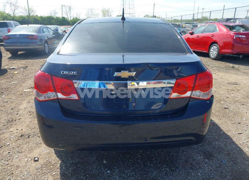 Photo 16 of 2011 Chevrolet Cruze LS (VIN 1G1PC5SH2B7158462)