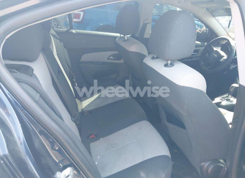 Photo 8 of 2011 Chevrolet Cruze LS (VIN 1G1PC5SH2B7158462)