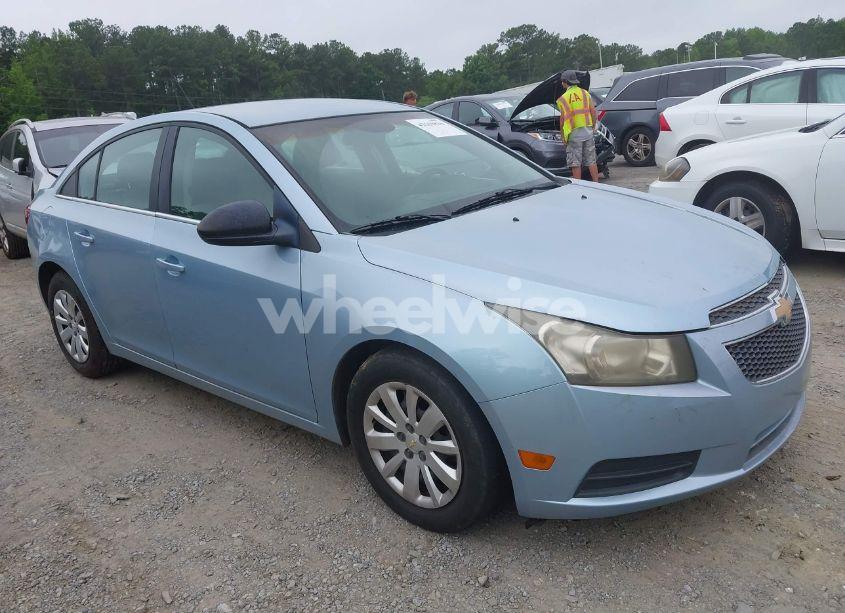2011 Chevrolet Cruze LS (VIN 1G1PC5SH2B7282165) main photo