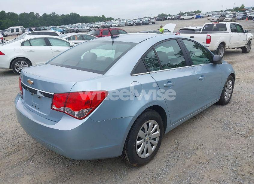 Photo 4 of 2011 Chevrolet Cruze LS (VIN 1G1PC5SH2B7282165)
