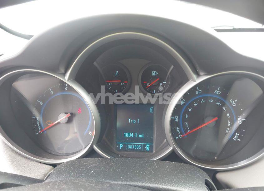 Photo 7 of 2011 Chevrolet Cruze LS (VIN 1G1PC5SH2B7282165)