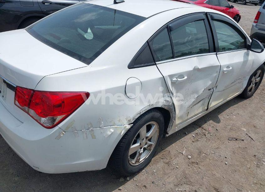 Photo 6 of 2011 Chevrolet Cruze LS (VIN 1G1PC5SH2B7283252)