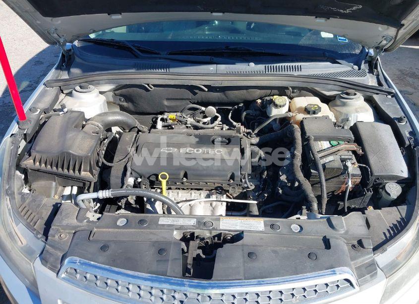 Photo 10 of 2012 Chevrolet Cruze LS (VIN 1G1PC5SH2C7145213)