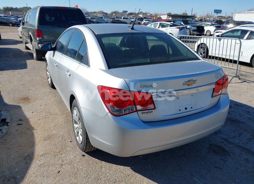 Photo 3 of 2012 Chevrolet Cruze LS (VIN 1G1PC5SH2C7145213)