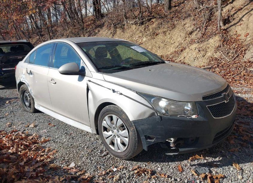 2012 Chevrolet Cruze LS (VIN 1G1PC5SH2C7164067) main photo