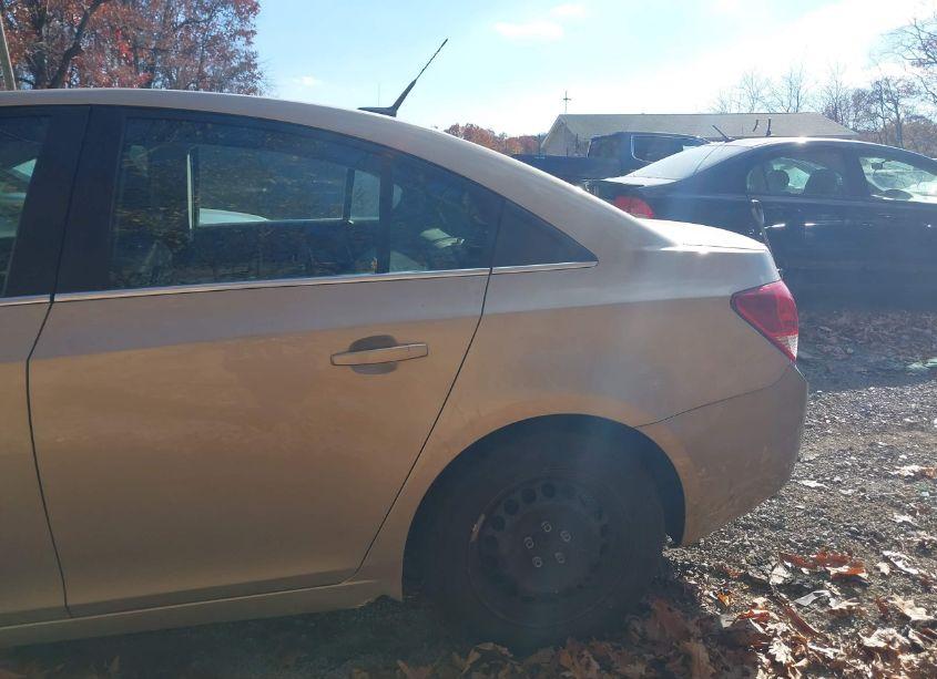 Photo 12 of 2012 Chevrolet Cruze LS (VIN 1G1PC5SH2C7164067)