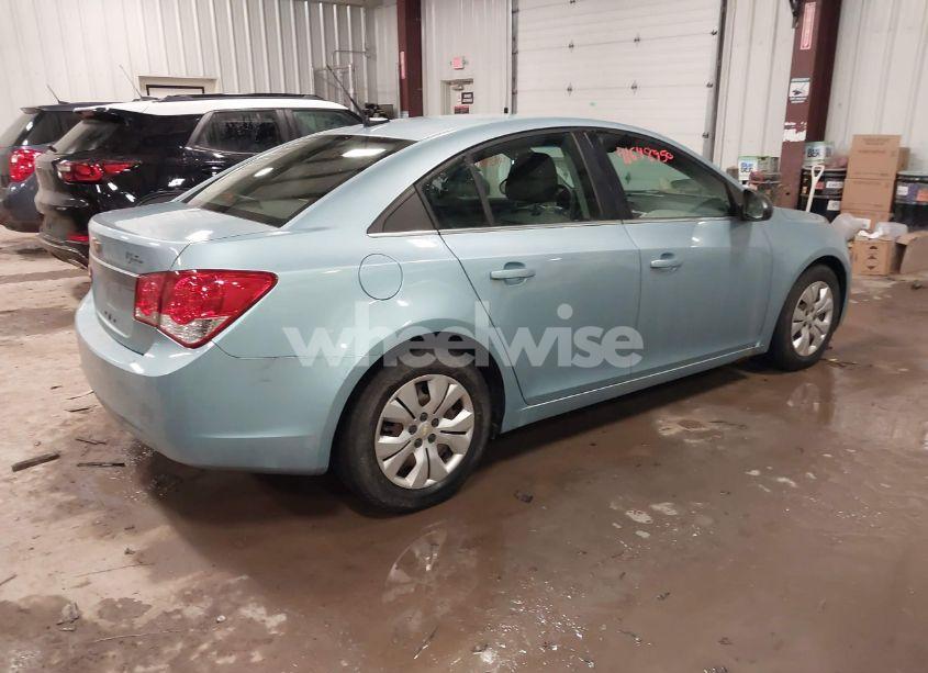Photo 4 of 2012 Chevrolet Cruze LS (VIN 1G1PC5SH2C7202848)