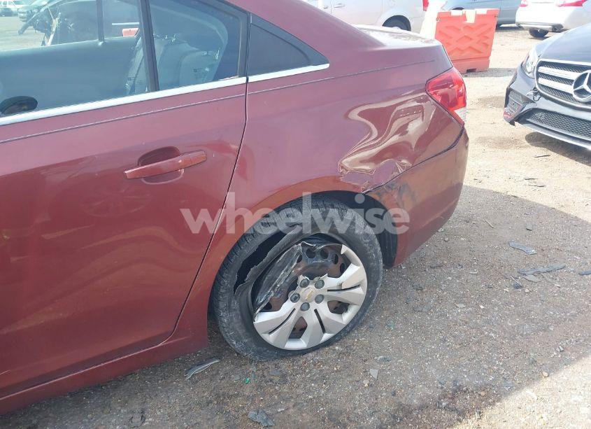 Photo 6 of 2012 Chevrolet Cruze LS (VIN 1G1PC5SH2C7243948)