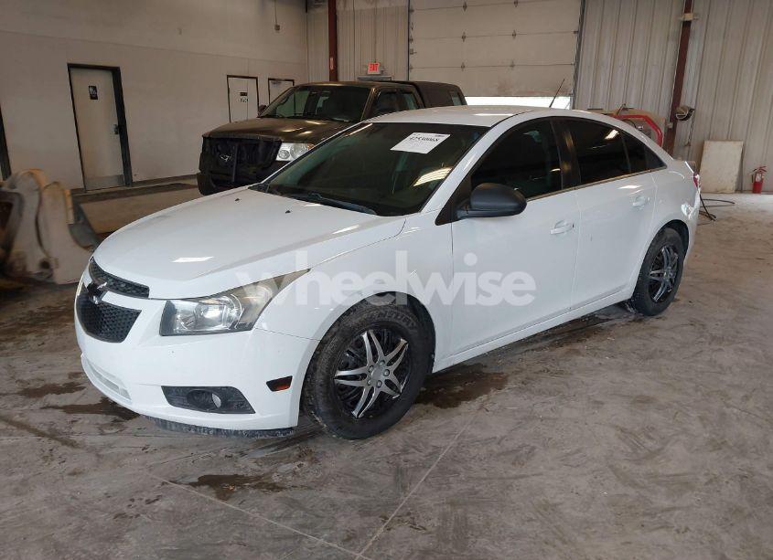 Photo 2 of 2012 Chevrolet Cruze LS (VIN 1G1PC5SH2C7268669)
