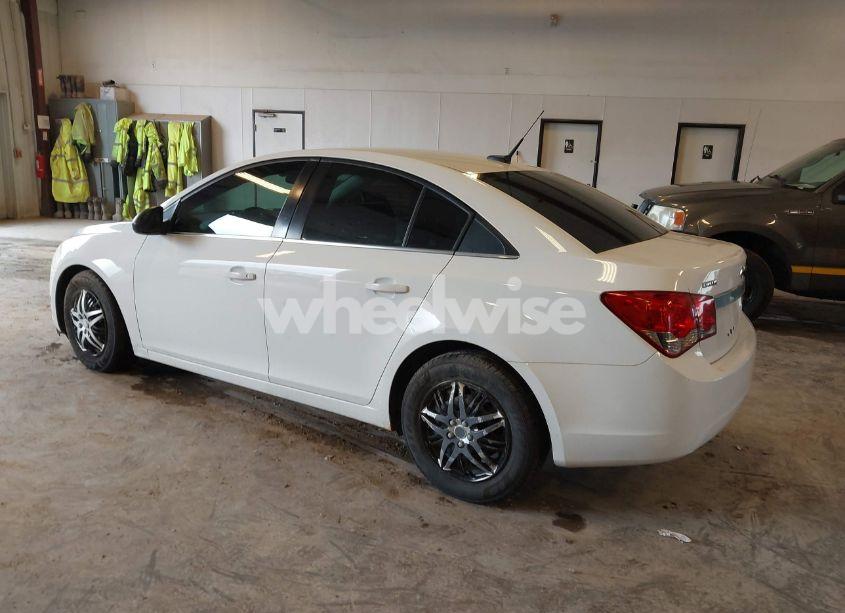 Photo 3 of 2012 Chevrolet Cruze LS (VIN 1G1PC5SH2C7268669)