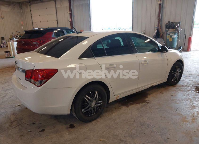 Photo 4 of 2012 Chevrolet Cruze LS (VIN 1G1PC5SH2C7268669)