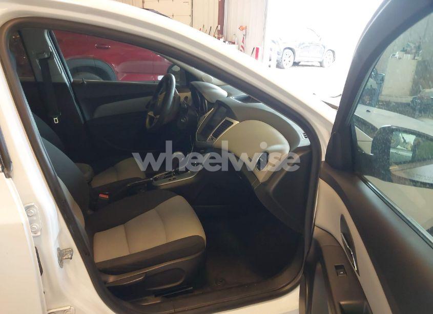 Photo 5 of 2012 Chevrolet Cruze LS (VIN 1G1PC5SH2C7268669)