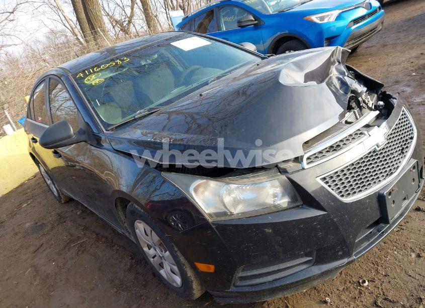 2012 Chevrolet Cruze LS (VIN 1G1PC5SH2C7279915) main photo