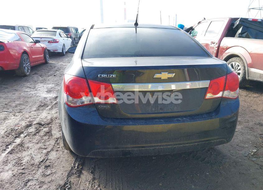 Photo 16 of 2012 Chevrolet Cruze LS (VIN 1G1PC5SH2C7279915)