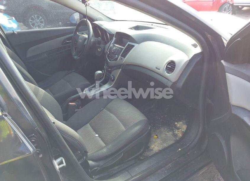 Photo 5 of 2012 Chevrolet Cruze LS (VIN 1G1PC5SH2C7279915)