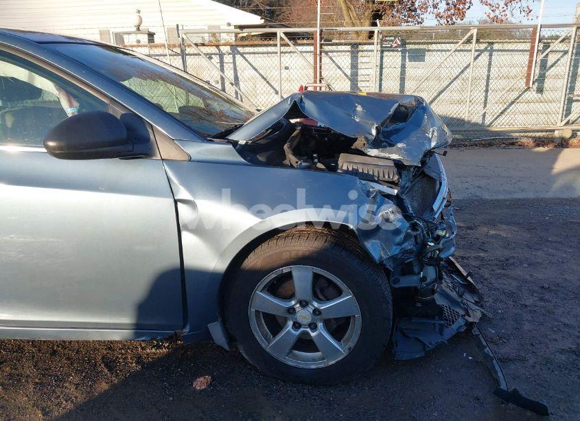 Photo 18 of 2012 Chevrolet Cruze LS (VIN 1G1PC5SH2C7358775)