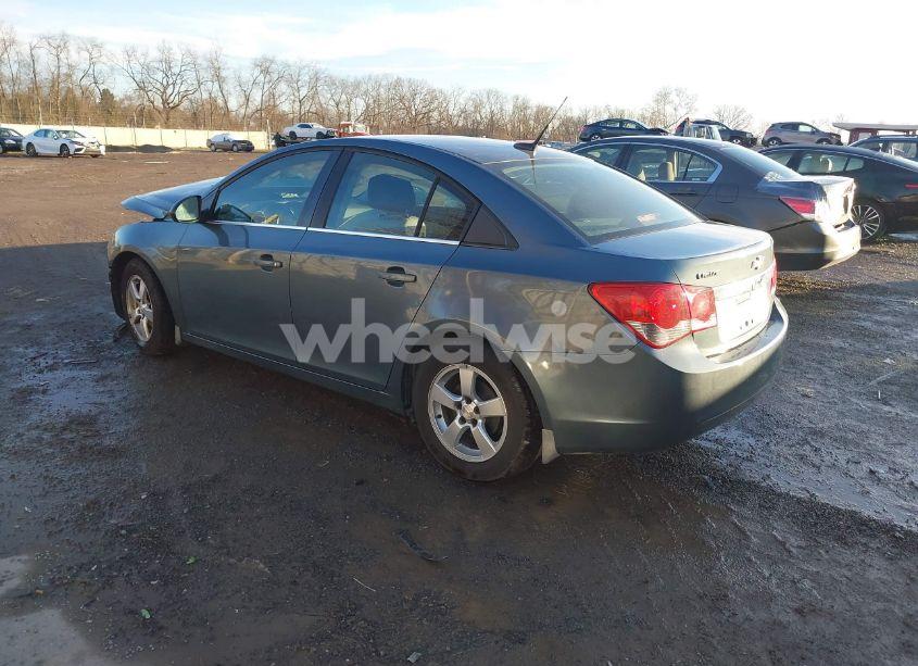 Photo 3 of 2012 Chevrolet Cruze LS (VIN 1G1PC5SH2C7358775)