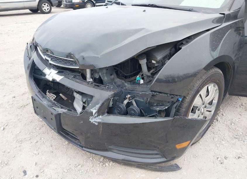 Photo 11 of 2012 Chevrolet Cruze LS (VIN 1G1PC5SH2C7381053)