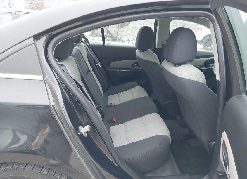 Photo 8 of 2012 Chevrolet Cruze LS (VIN 1G1PC5SH2C7381053)