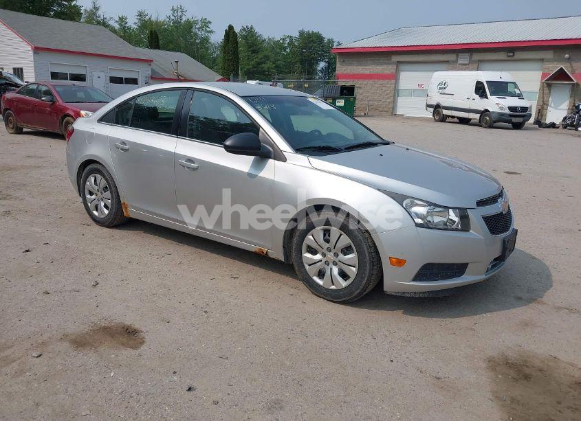 2012 Chevrolet Cruze LS (VIN 1G1PC5SH2C7383806) main photo